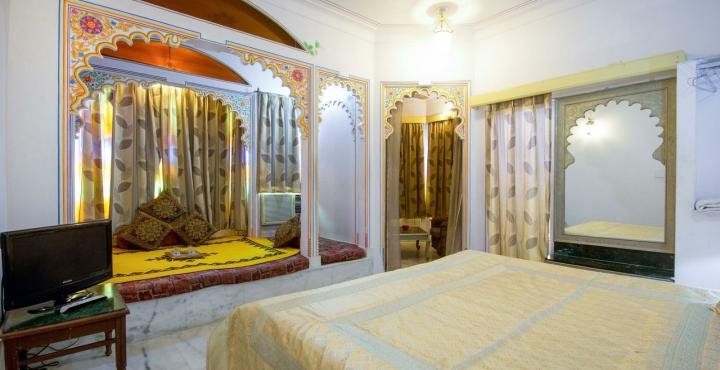 Traveltoexplore Udaipur Hotel